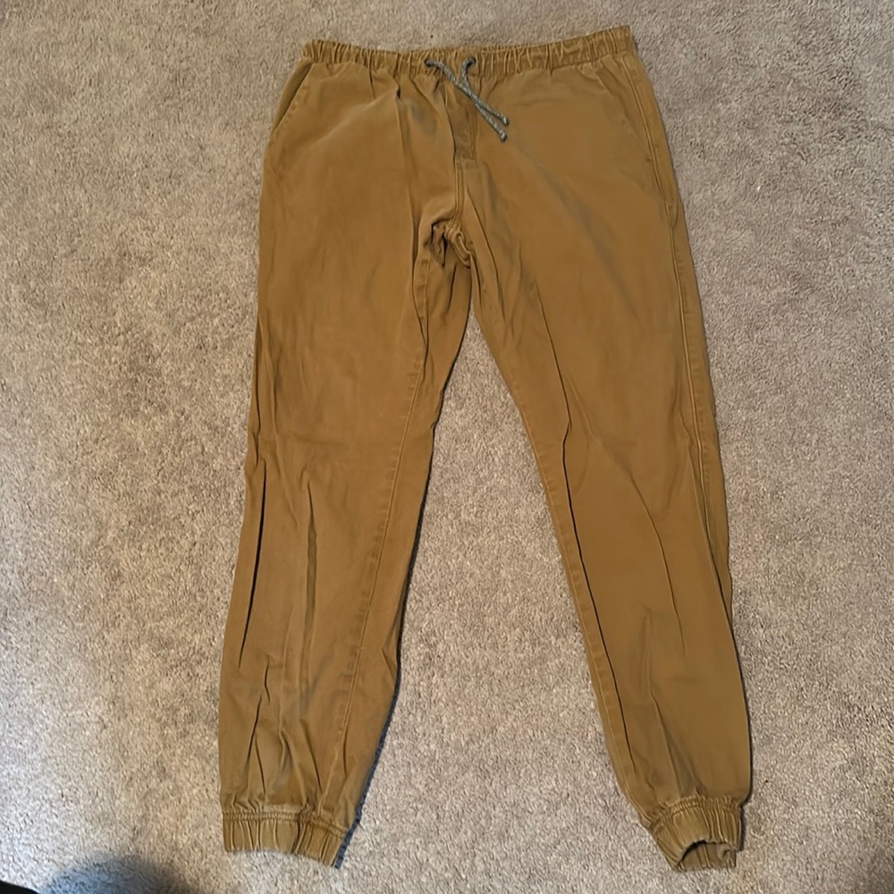 Free World Canvas Jogger